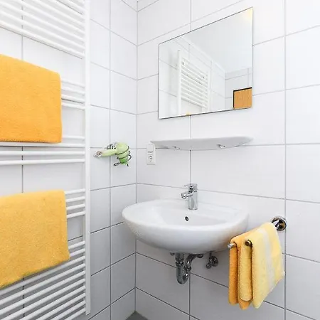 Haus Katharina * נויהרלינגרזיל